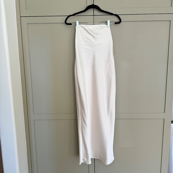 x Maggie MacDonald Oxly Midi Dress - Picture 8 of 9